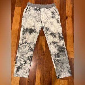 CABI Pants Ladies Sz Small Super Comfy Tye Dye Look Chic Casual LW Fun Summer